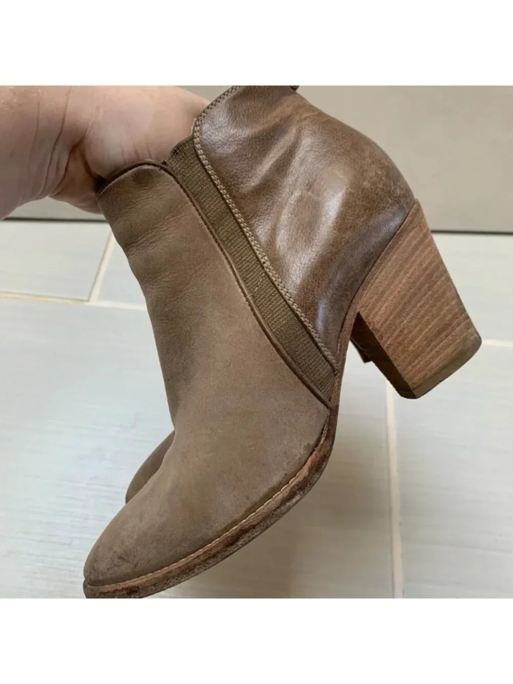 Aquatalia Leather  Tan Heeled Ankle Booties 6.5